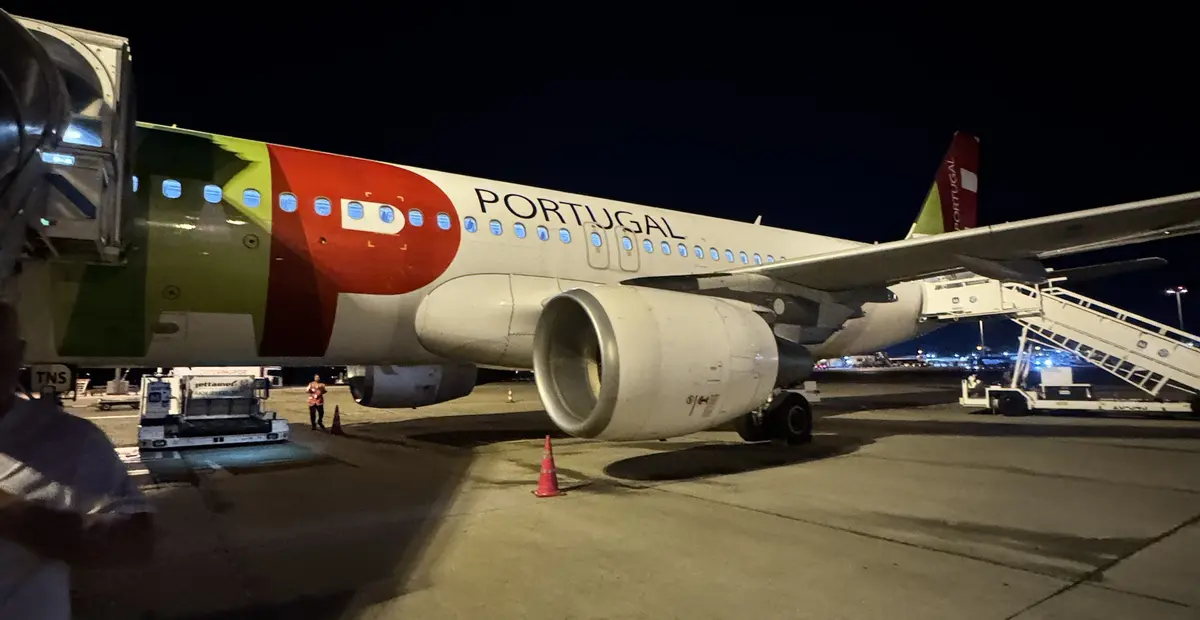 Aeronave da TAP Air Portugal em pista